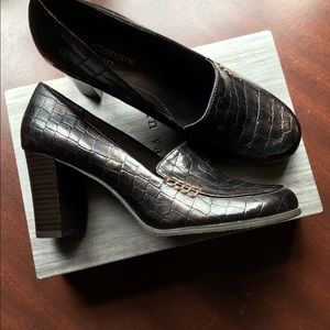 LizClaiborne Flex shoes size 7.5 M Brown